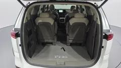 2023 Kia Carnival Diesel 9-Seater Signature, белый — фото 19