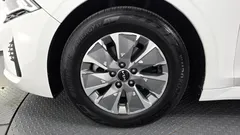 2023 Kia K5 Trendy, белый — фото 5