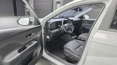 2023 Hyundai Kona Inspiration, серо-серебристый — фото 10