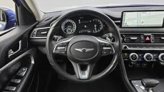 2023 Genesis G70 Gasoline 2.0T 4WD, синий — фото 13