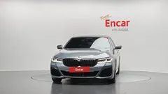 2023 BMW 5-Series 520i M Sport, серый — фото 3