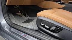 2023 BMW 5-Series 520i M Sport, серый — фото 19