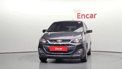 2022 Chevrolet Spark Premier, серый — фото 3