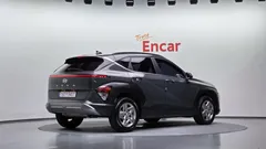 2023 Hyundai Kona Gasoline 1.6 Turbo 2WD, серый — фото 2