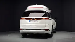 2023 Kia Carnival Gasoline 9-Seater Hi-Limousine, белый — фото 4