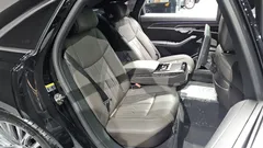 2023 Audi A8 55 TFSI Quattro Premium LWB, чёрный — фото 11