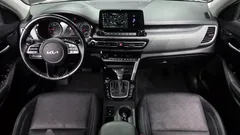 2023 Kia Seltos Gasoline 1.6 Turbo 2WD, белый — фото 7