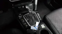 2023 Kia Seltos Gasoline 1.6 Turbo 2WD, белый — фото 9