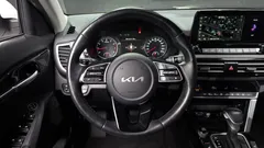 2023 Kia Seltos Gasoline 1.6 Turbo 2WD, белый — фото 13