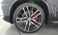 2022 BMW X5 M50i, чёрный — фото 5