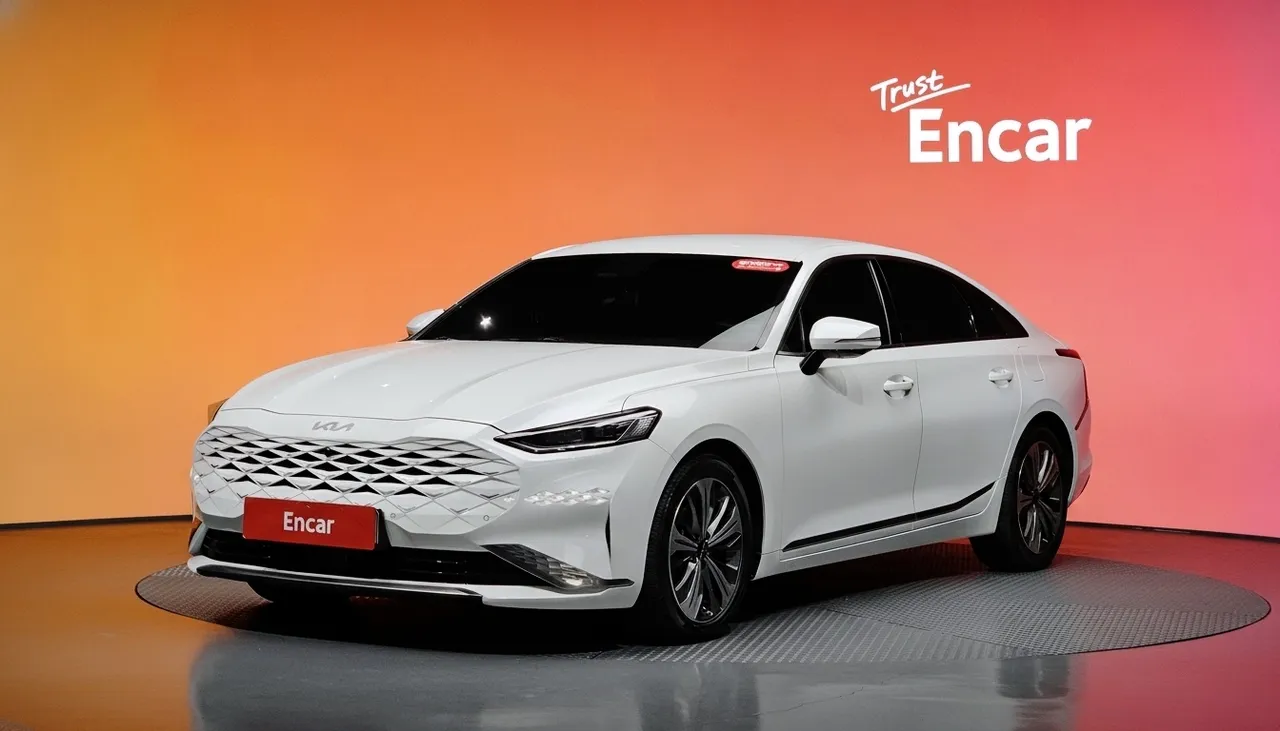 2023 Kia K8 Signature