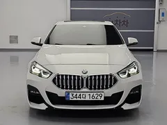 2022 BMW 2-Series 220i M Sports, белый — фото 2