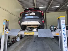 2024 Kia Seltos Gasoline 2.0 2WD, серый — фото 2
