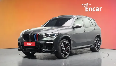 2022 BMW X5 M50i