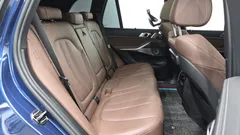 2022 BMW X5 M50i, 연두색 — фото 16