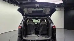 2023 Kia Carnival Gasoline 9-Seater Hi-Limousine, чёрный — фото 20