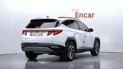 2023 Hyundai Tucson Inspiration 2WD, белый — фото 2