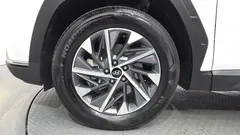 2023 Hyundai Tucson Inspiration 2WD, белый — фото 5