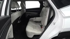 2023 Hyundai Tucson Inspiration 2WD, белый — фото 12