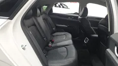 2023 Kia K5 2.0, белый — фото 11