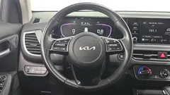 2023 Kia Seltos Gasoline 1.6 Turbo 2WD, белый — фото 13
