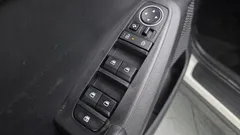 2023 Kia Seltos Gasoline 1.6 Turbo 2WD, белый — фото 18