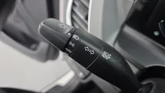 2023 Kia Seltos Gasoline 1.6 Turbo 2WD, белый — фото 19