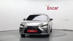 2023 Lexus ES Executive, серо-серебристый — фото 3