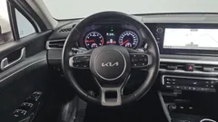 2022 Kia K5 2.0, белый — фото 13