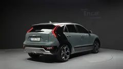 2023 Kia Niro Signature, зелёный — фото 2