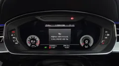 2021 Audi A8 55 TFSI Quattro LWB, чёрный — фото 8