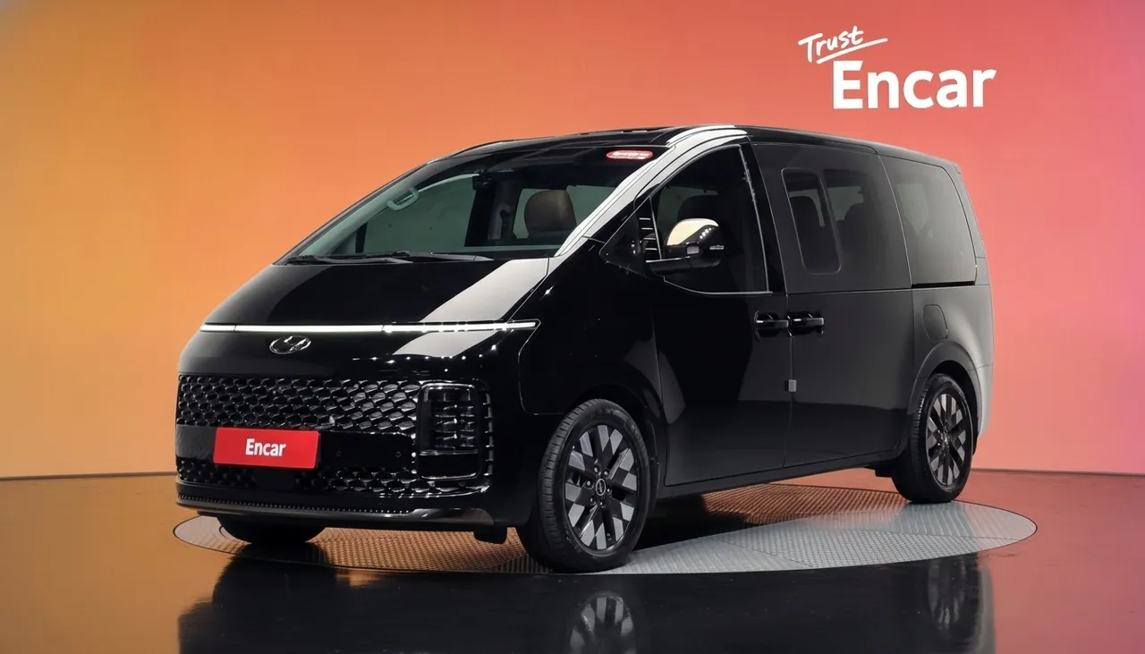 2022 Hyundai Staria 4WD Lounge 9-Seater
