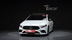 2023 Mercedes-Benz A-Class AMG A35 4MATIC Sedan, белый — фото 3