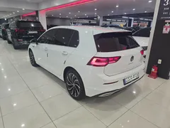 2023 Volkswagen Golf 2.0 TDI Prestige, белый — фото 2