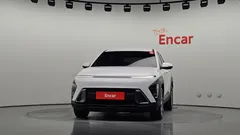 2023 Hyundai Kona Gasoline 1.6 Turbo 2WD, белый — фото 3