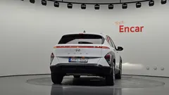 2023 Hyundai Kona Gasoline 1.6 Turbo 2WD, белый — фото 4