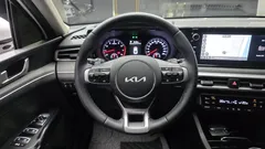 2023 Kia K5 2.0, белый — фото 13
