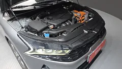 2022 Kia K5 Signature, серо-серебристый — фото 6