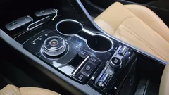 2022 Kia K5 Signature, серо-серебристый — фото 9
