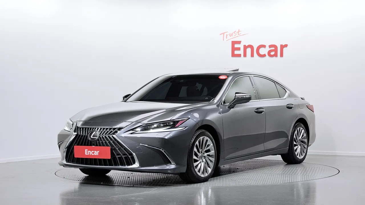 2024 Lexus ES Executive