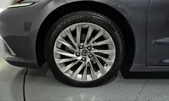 2024 Lexus ES Executive, серый — фото 5