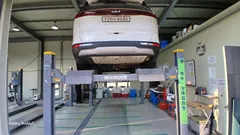2023 Kia Carnival Gasoline 9-Seater Prestige, белый — фото 2