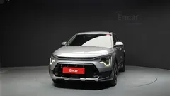 2024 Kia Niro Signature, серо-серебристый — фото 3