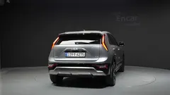 2024 Kia Niro Signature, серо-серебристый — фото 4