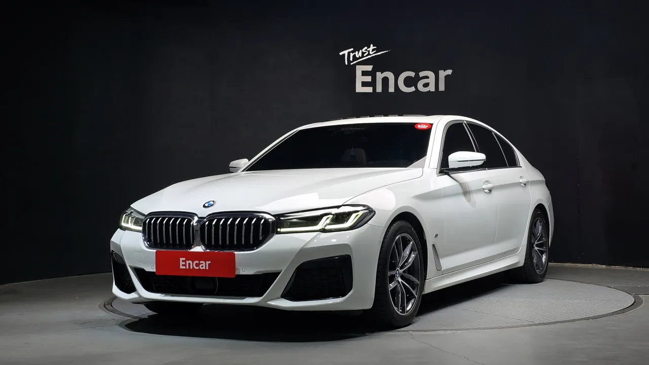 2023 BMW 5-Series 523d M Sport