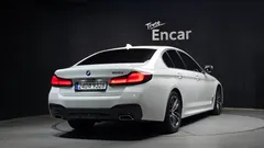2023 BMW 5-Series 523d M Sport, белый — фото 2