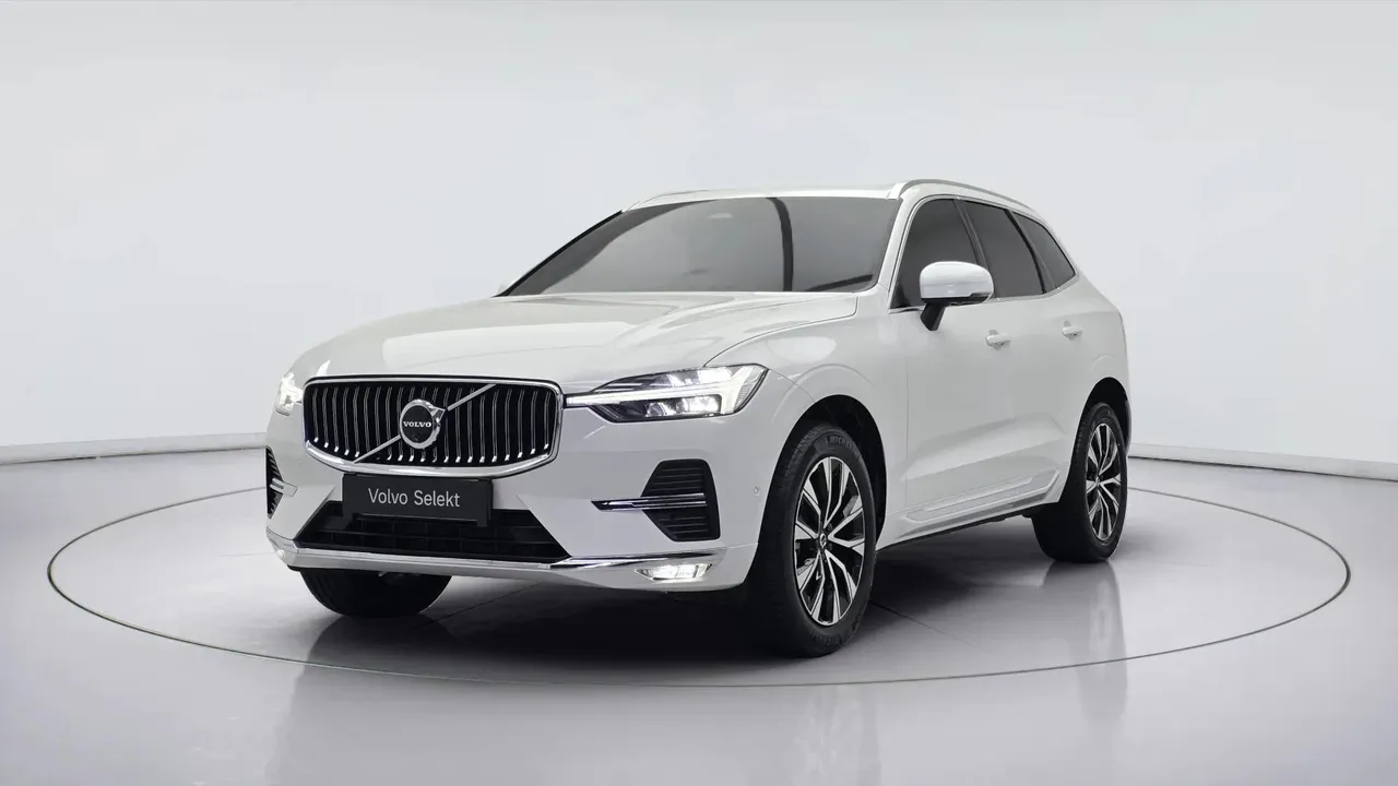 2024 Volvo XC60 B5 Ultimate Bright