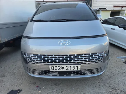 2023 Hyundai Staria Cargo 5-Seater