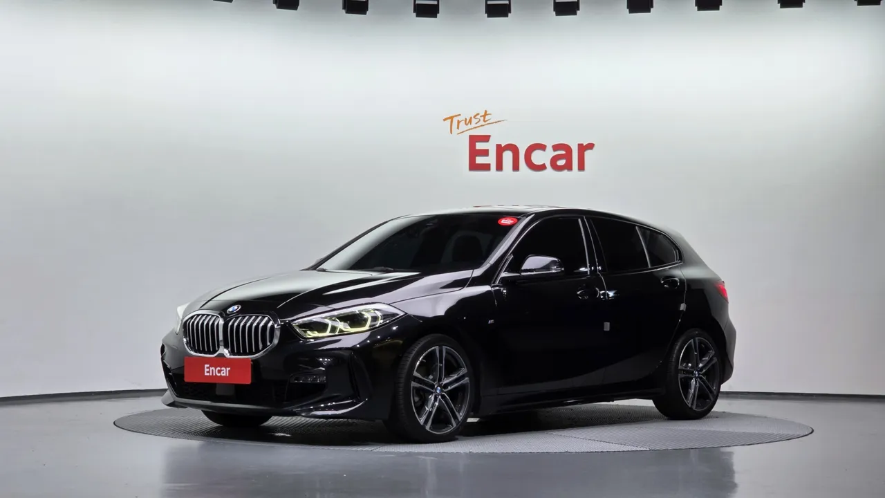2022 BMW 1-Series 120i M Sports