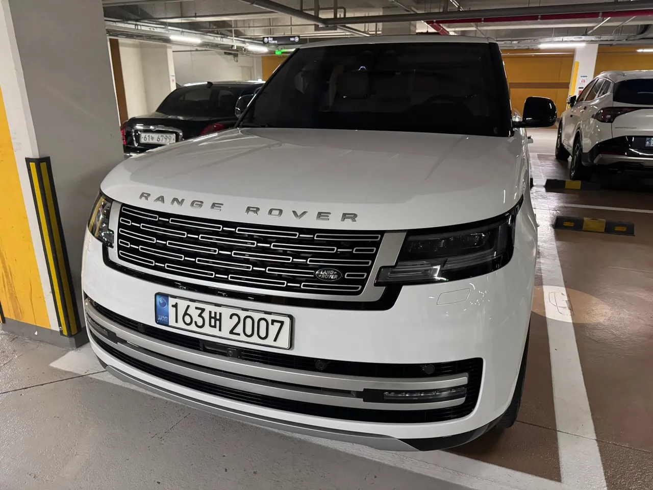 2023 Land Rover Range Rover P530 Autobiography